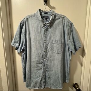 Short-sleeve shirt in chambray